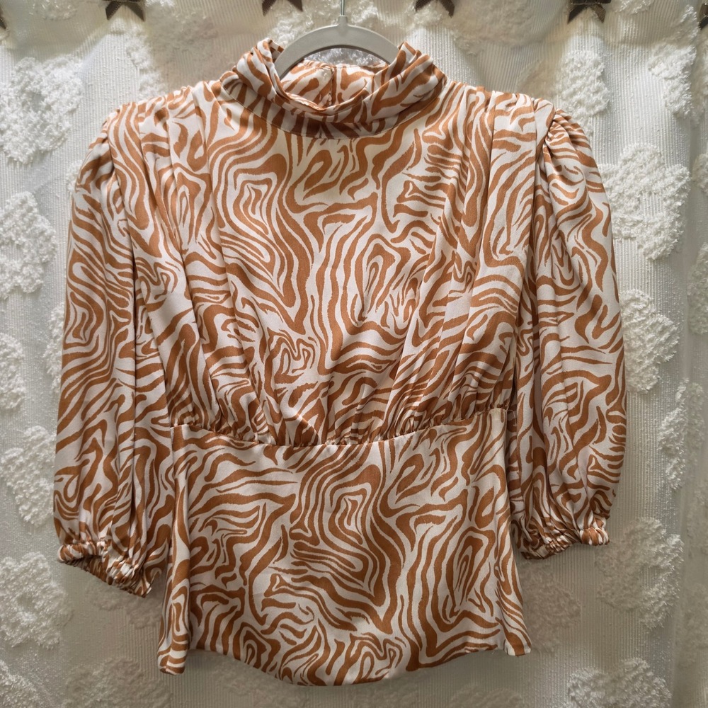 Song of Style Revolve Tan‎ White Abstract Swirl Mock Neck Puff Sleeve Top Small